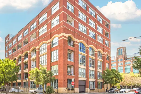 2001 S Calumet Avenue #302, Chicago, IL 60616
