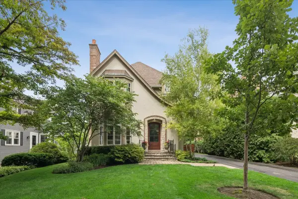 1235 Scott Avenue, Winnetka, IL 60093