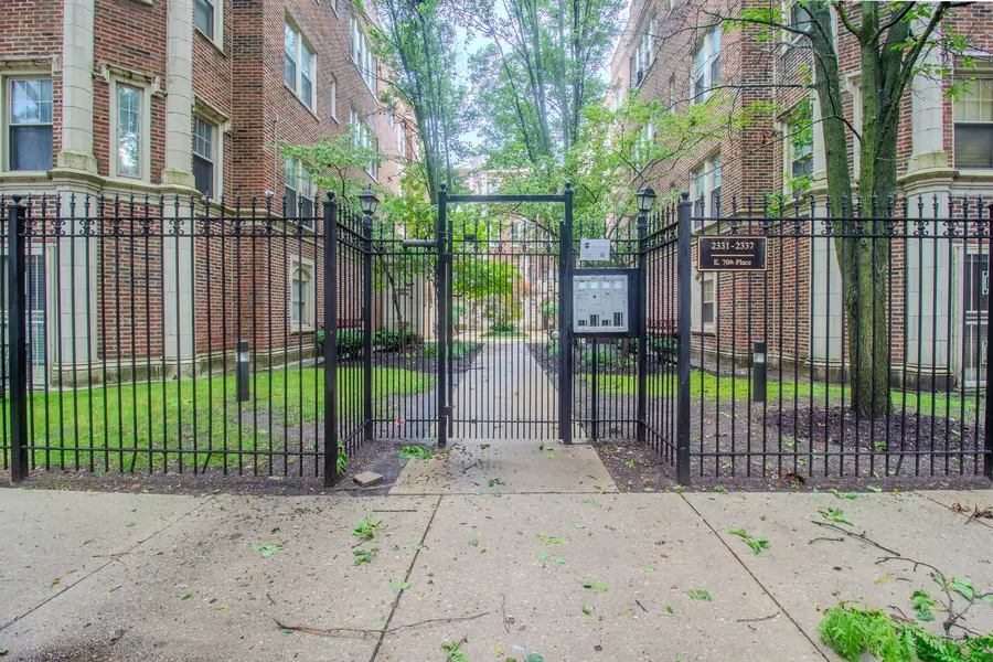 2335 E 70th Place #205, Chicago, IL 60649 - #3