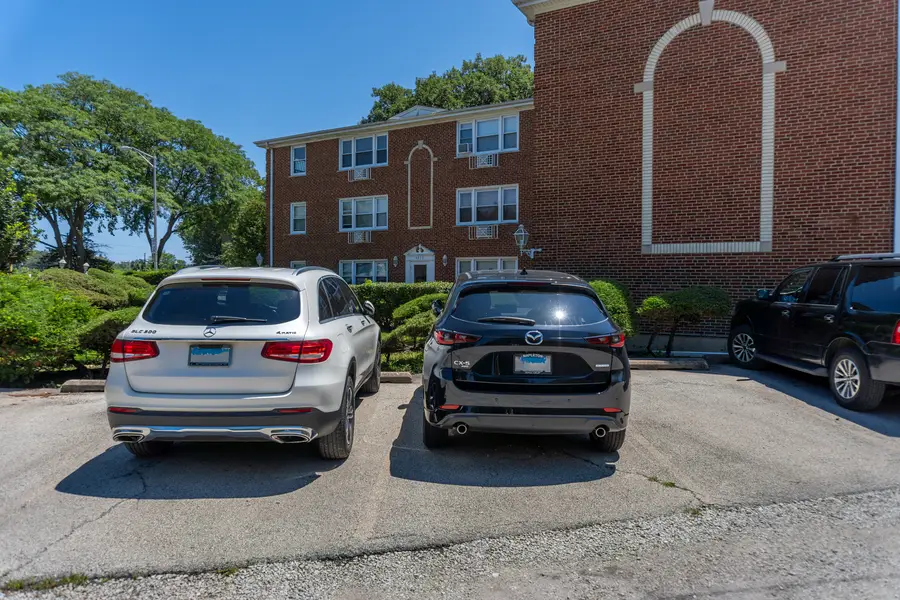 4855 Dobson Street #304, Skokie, IL 60077 - #3