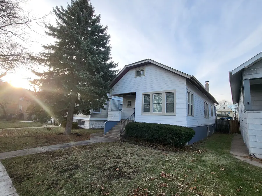 4820 N Kentucky Avenue, Chicago, IL 60630 - #2
