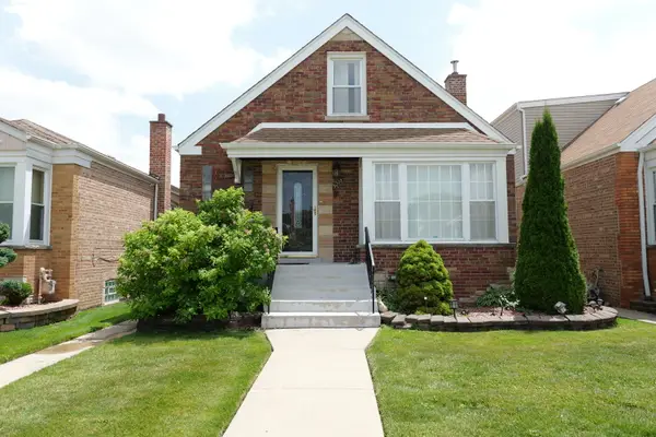 3223 W 84th Place, Chicago, IL 60652
