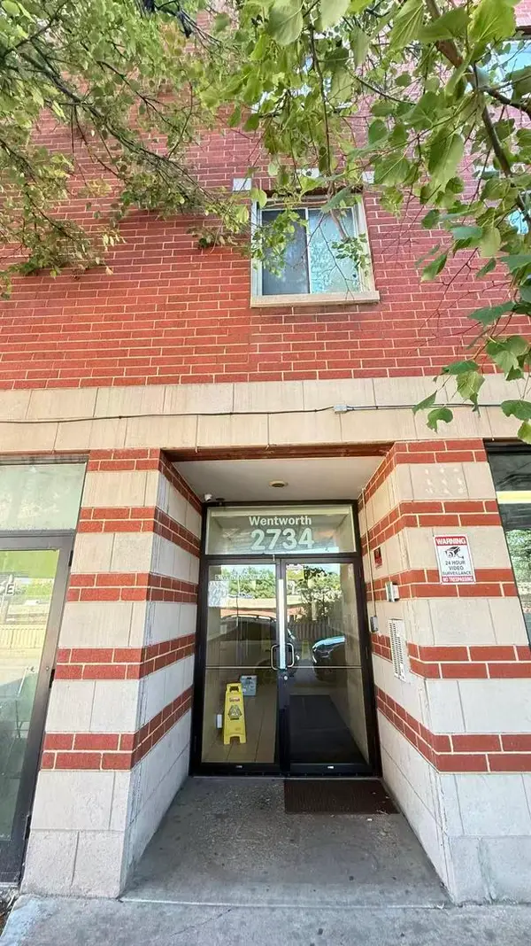 2734 S Wentworth Avenue #406, Chicago, IL 60616