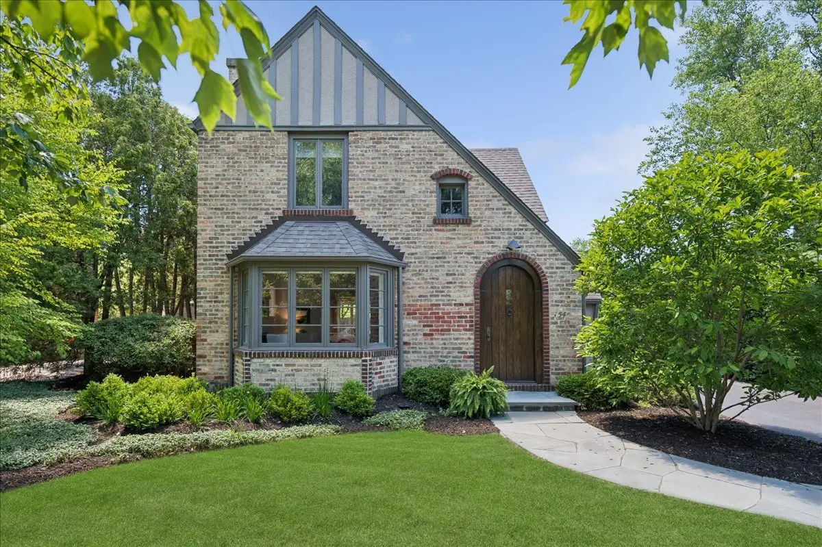 154 Glenwood Avenue, Winnetka, IL 60093 - #1