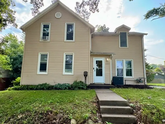 3220 Cleveland Street, Clinton, IA 52732 - #1
