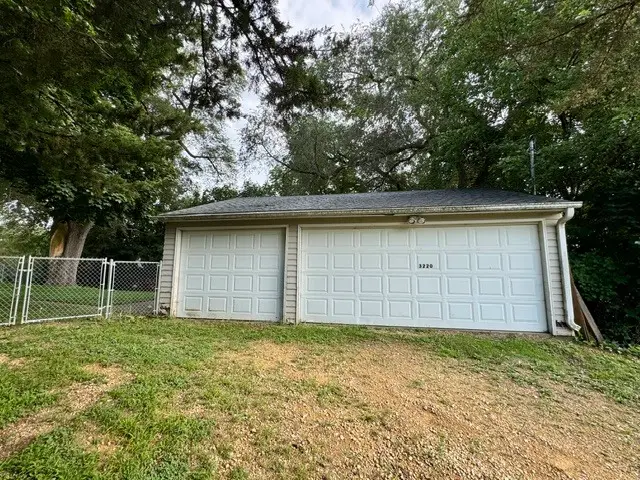 3220 Cleveland Street, Clinton, IA 52732 - #2