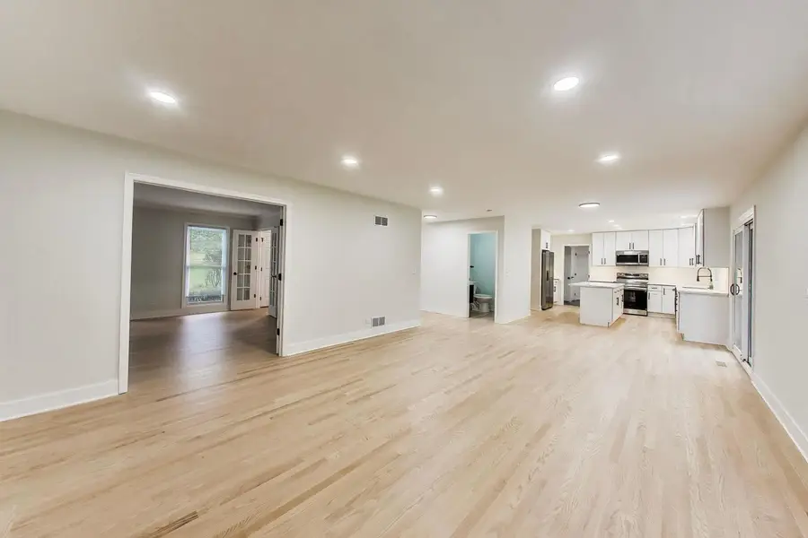 251 Perth Road, Cary, IL 60013 - #3