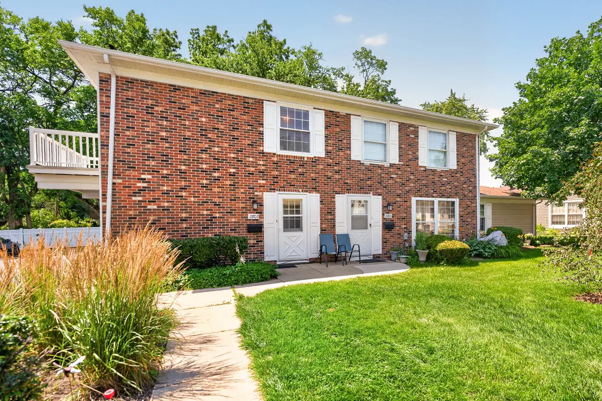 1370 Woodcutter Lane #D, Wheaton, IL 60189 - #1
