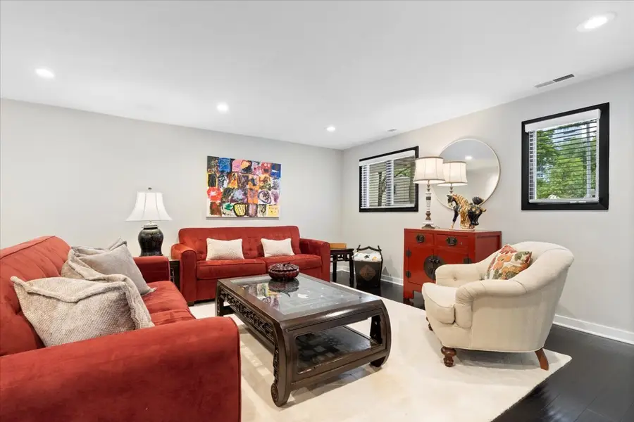 945 S Park Terrace, Chicago, IL 60605 - #3