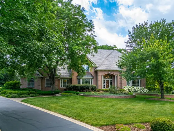27033 W Coventry Court, Lake Barrington, IL 60010