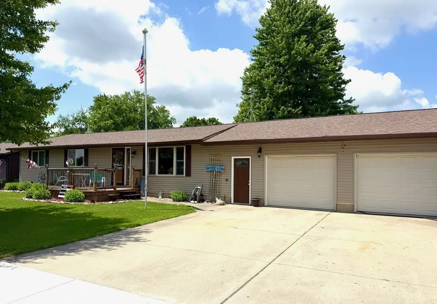 110 N Seigel Street, Lostant, IL 61334 - #3