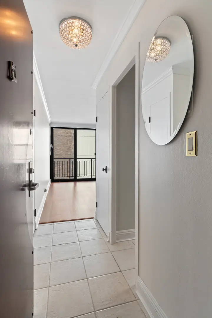 3440 N Lake Shore Drive #17F, Chicago, IL 60657 - #2