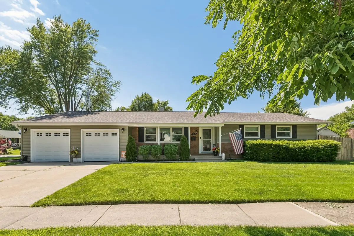 326 N Clark Drive, Palatine, IL 60074 - #1