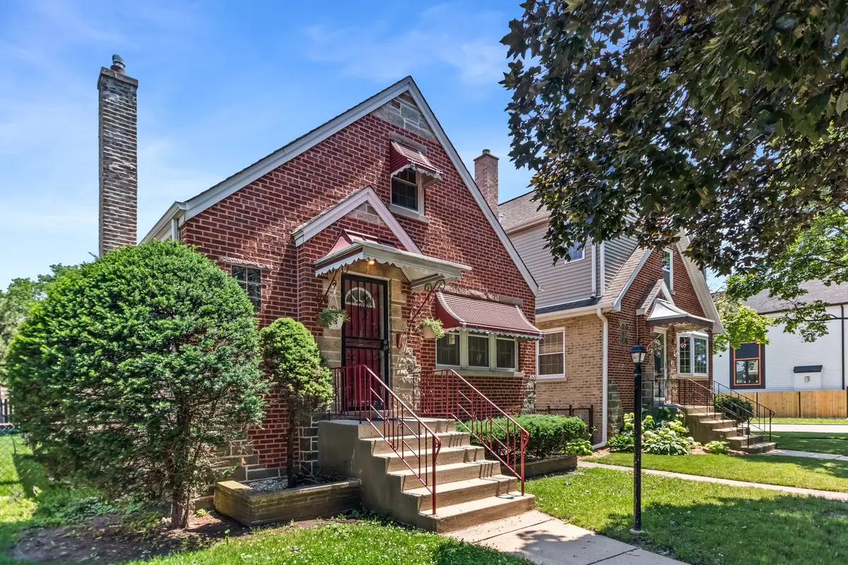 5405 N Melvina Avenue, Chicago, IL 60630 - #1