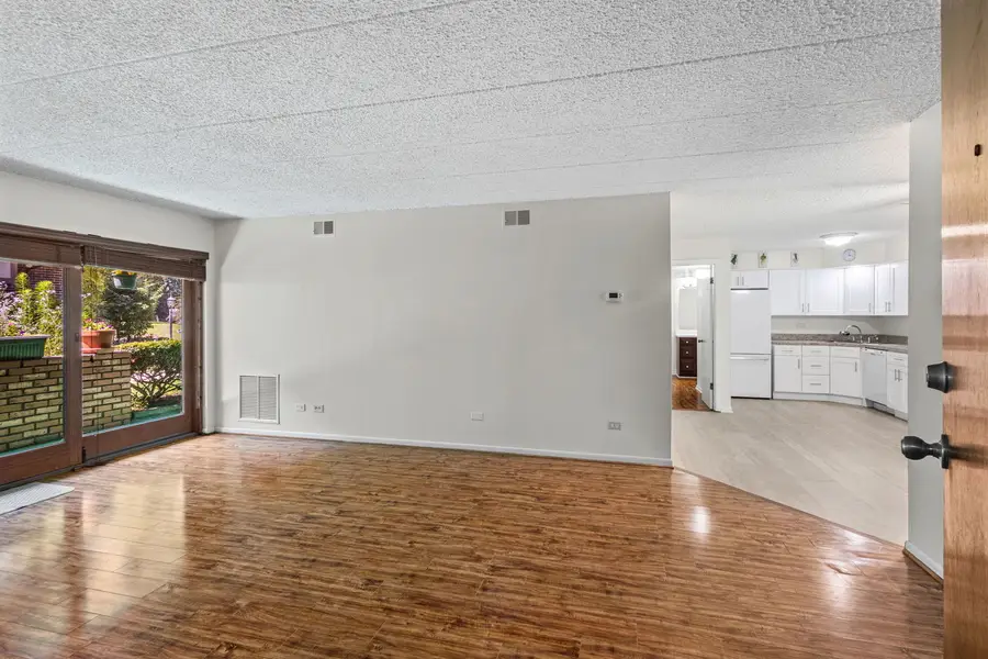 435 Cavalier Court #105C, West Dundee, IL 60118 - #2