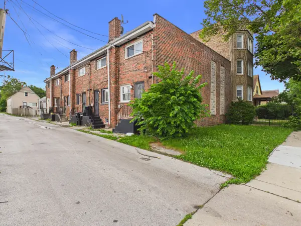 7915 S Saginaw Avenue #F, Chicago, IL 60617