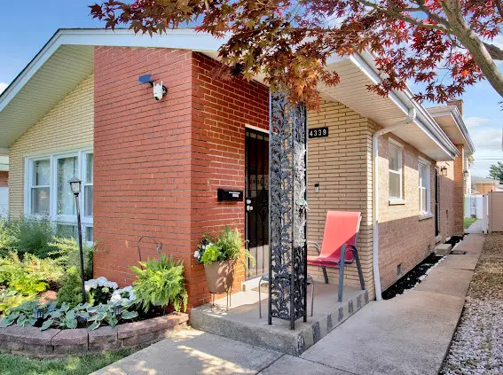 4339 W 83rd Street, Chicago, IL 60652 - #3