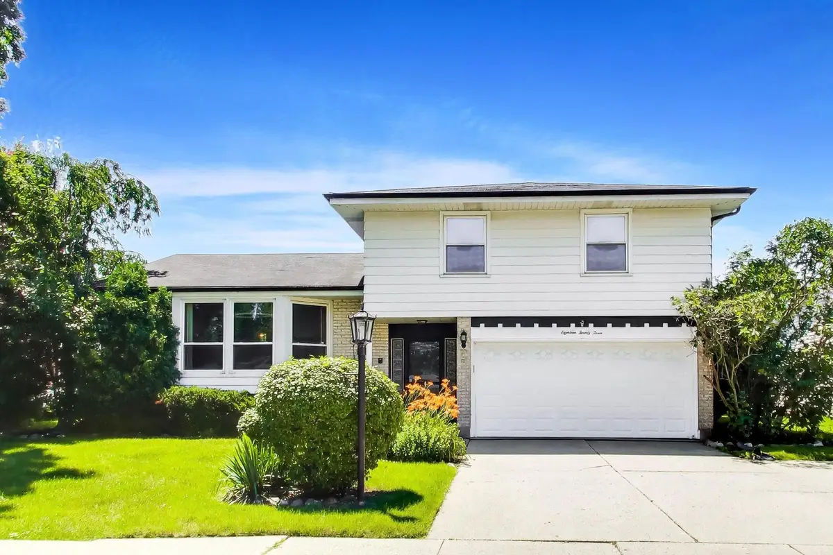 1823 E Camp Mcdonald Road, Mount Prospect, IL 60056 - #1