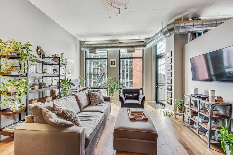 740 W Fulton Street #1010, Chicago, IL 60661 - #2