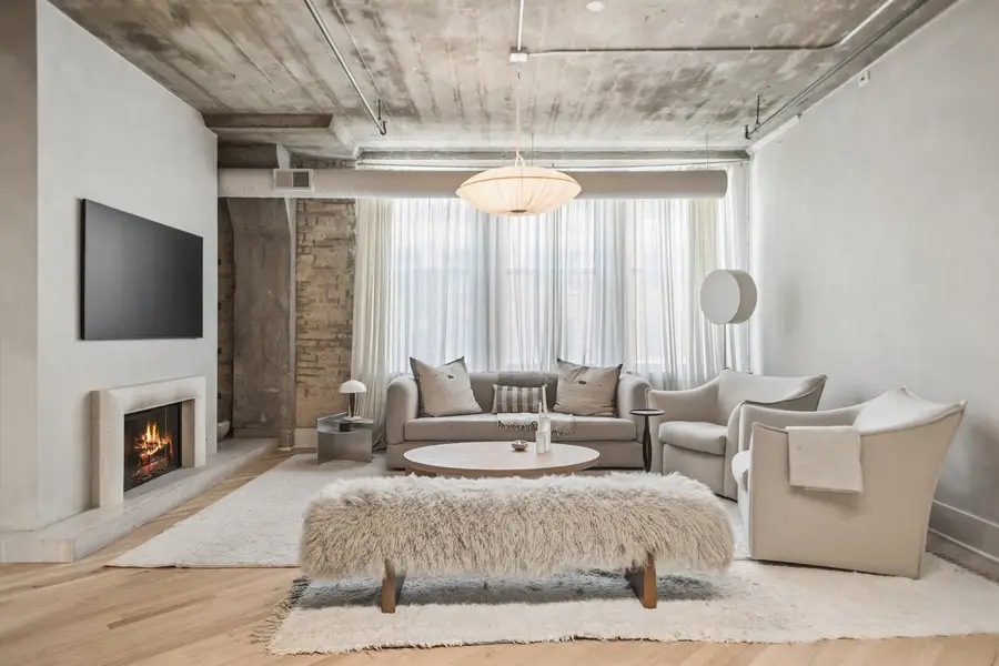 411 W Ontario Street #322, Chicago, IL 60654 - #2