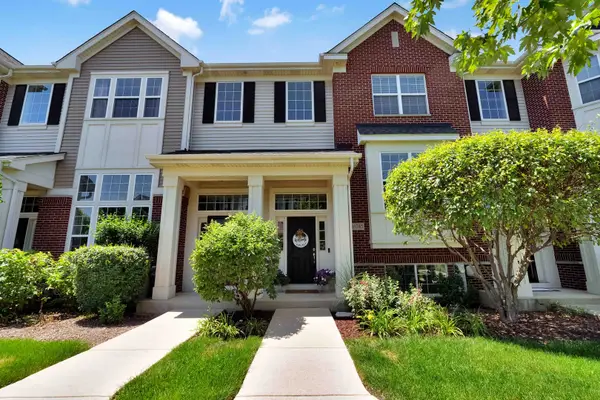 16745 Brighton Drive, Lemont, IL 60439