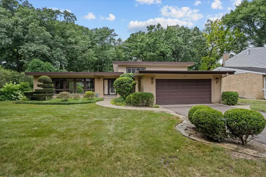 2708 Summit Avenue, Highland Park, IL 60035 - #2