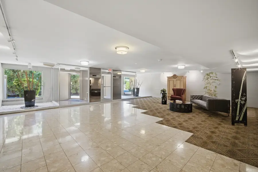 1534 Mcdaniels Avenue #3E, Highland Park, IL 60035 - #2