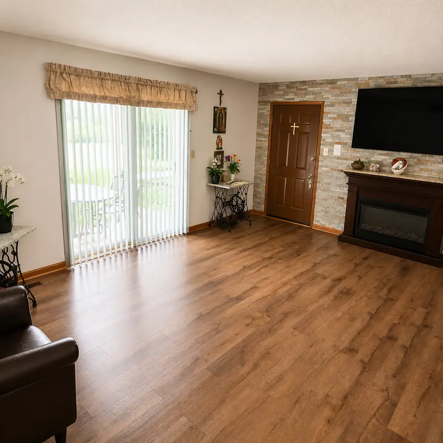 1323 Buell Avenue, Joliet, IL 60435 - #3