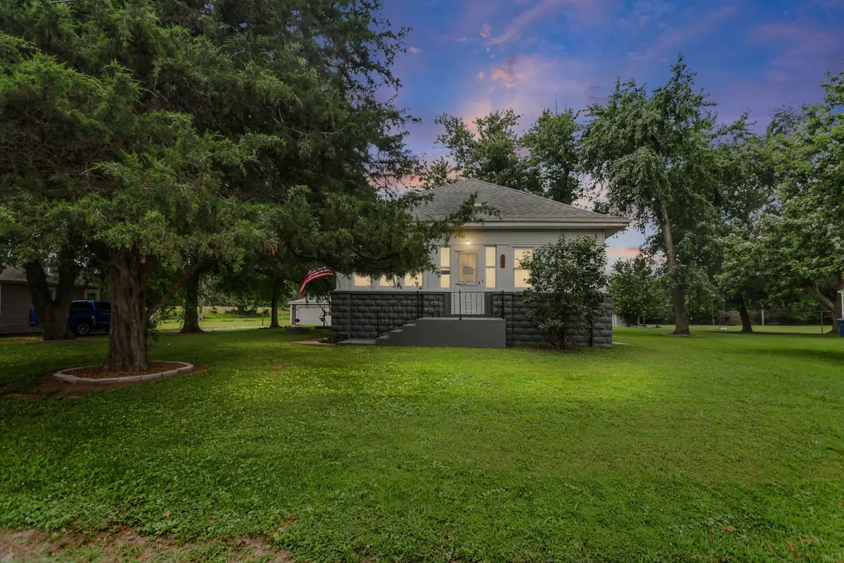 1005 W 7th Street, Centralia, IL 62801 - #1