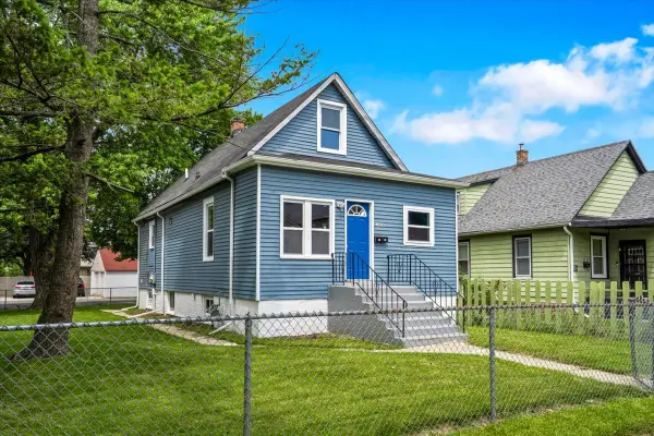 1428 Victoria Avenue, North Chicago, IL 60064
