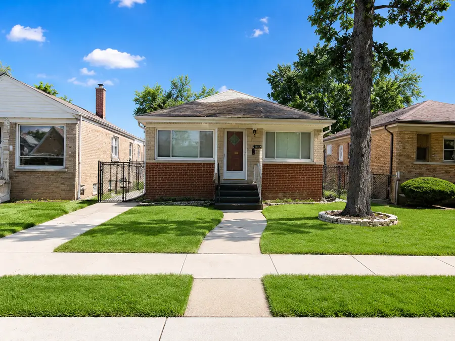 1039 Eastern Avenue, Bellwood, IL 60104 - #2