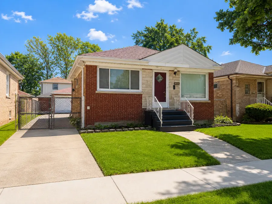 1039 Eastern Avenue, Bellwood, IL 60104 - #3