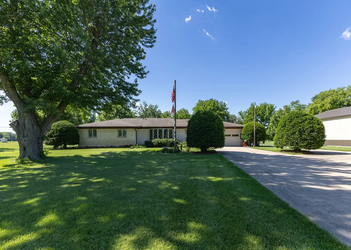 17028 Hubbard Road, East Moline, IL 61244 - #1