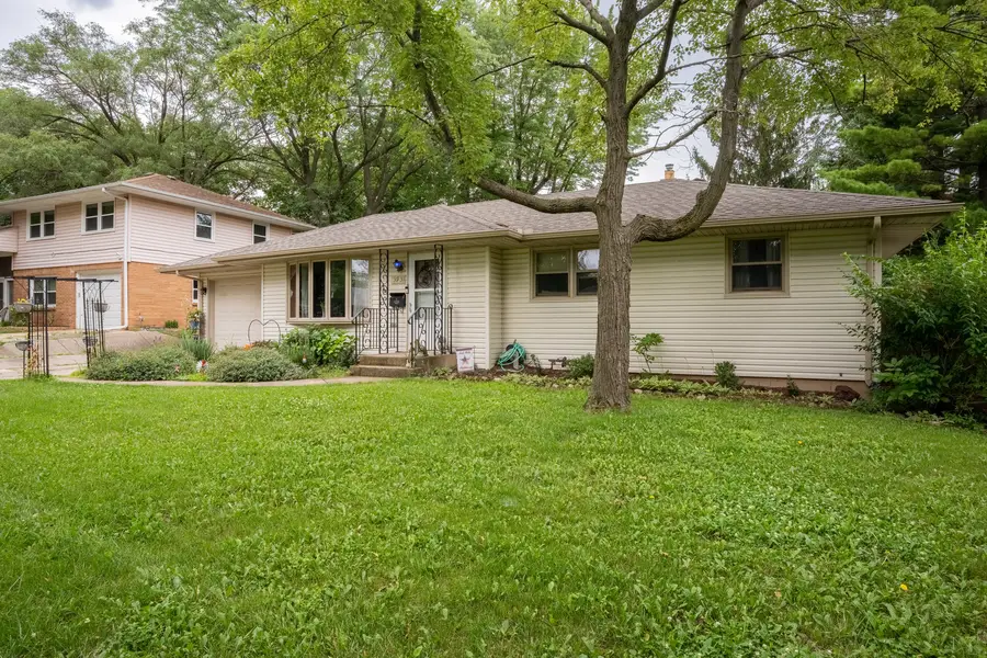 3931 Seward Avenue, Rockford, IL 61108 - #3