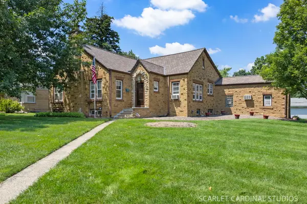 120 W Madison Street, Villa Park, IL 60181