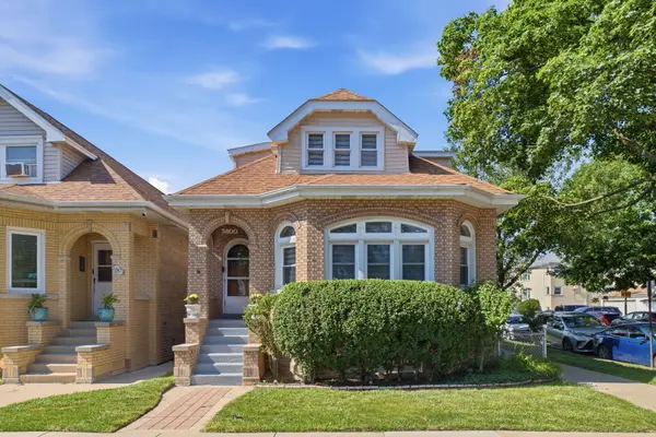 5800 W Giddings Street, Chicago, IL 60630