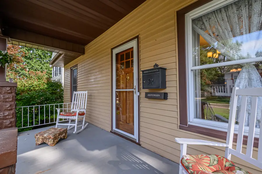 336 E 1st Street, El Paso, IL 61738 - #2