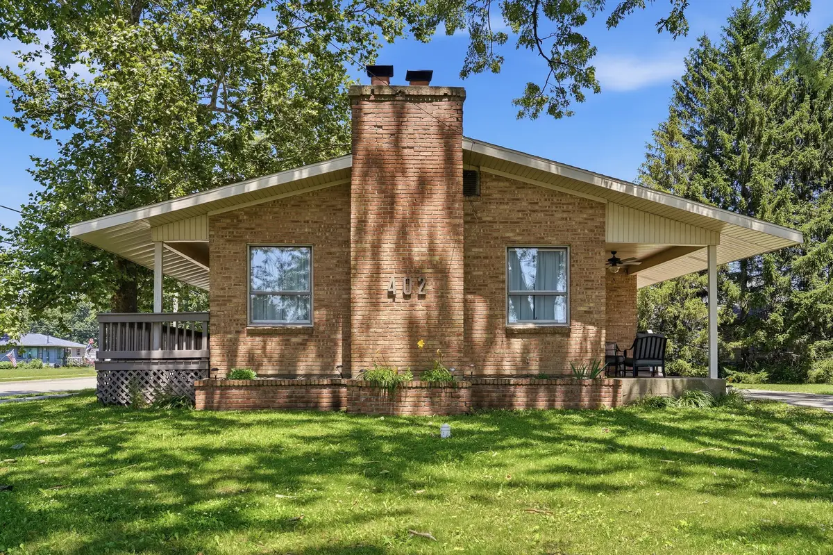 402 E 19th Street, Sterling, IL 61081 - #1