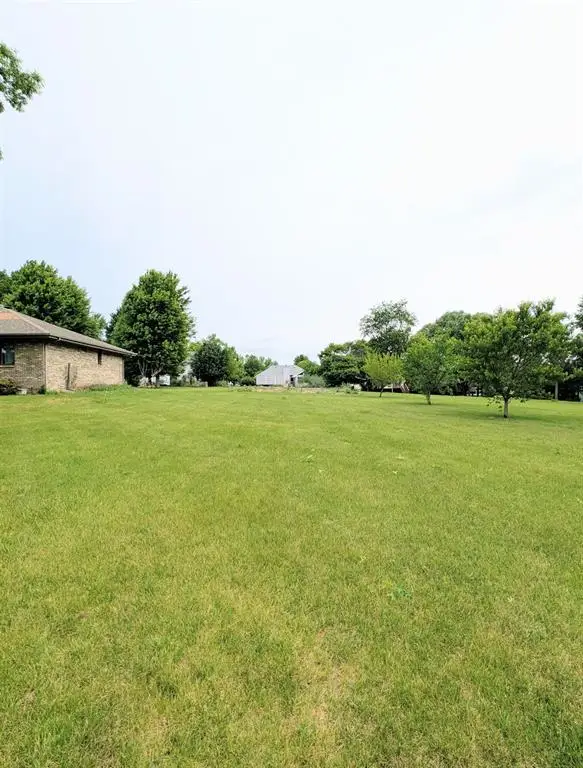 2360 Butternut Bend, Davis, IL 61019