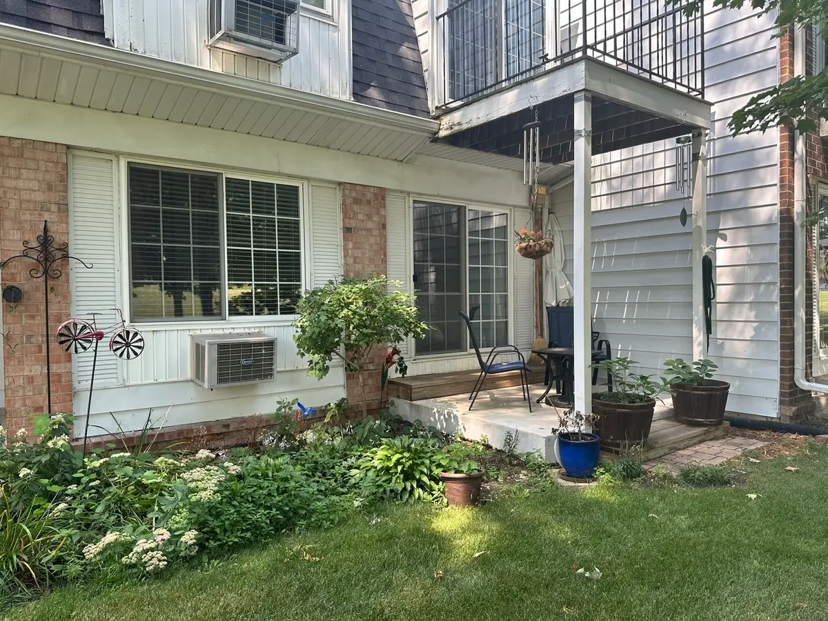 714 Kiwanis Drive #1, Freeport, IL 61032 - #1