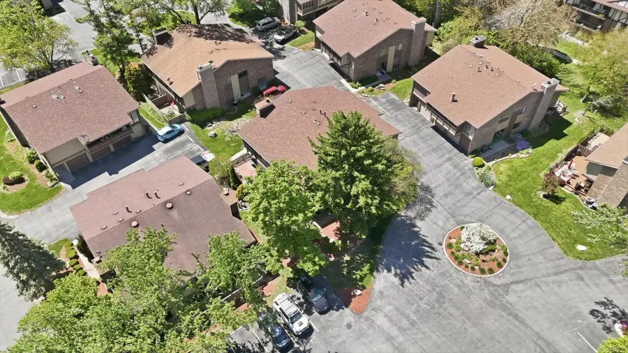 1 W Stonebridge Court #1C, Palos Hills, IL 60465 - #2