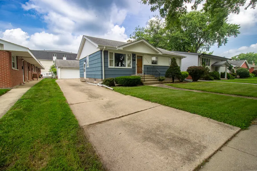 18538 Oak Avenue, Lansing, IL 60438 - #3