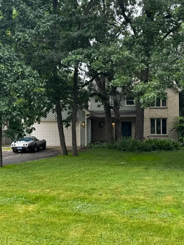 10414 Country Lane, Beach Park, IL 60087