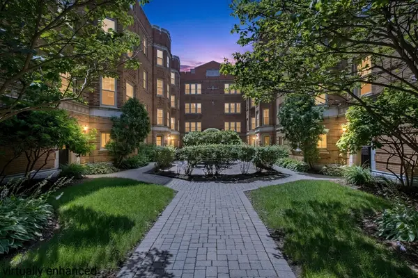619 Washington Boulevard #1W, Oak Park, IL 60302