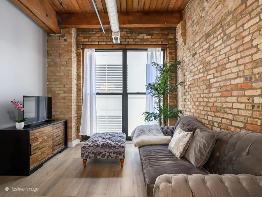 225 W Huron Street #403, Chicago, IL 60654 - #2