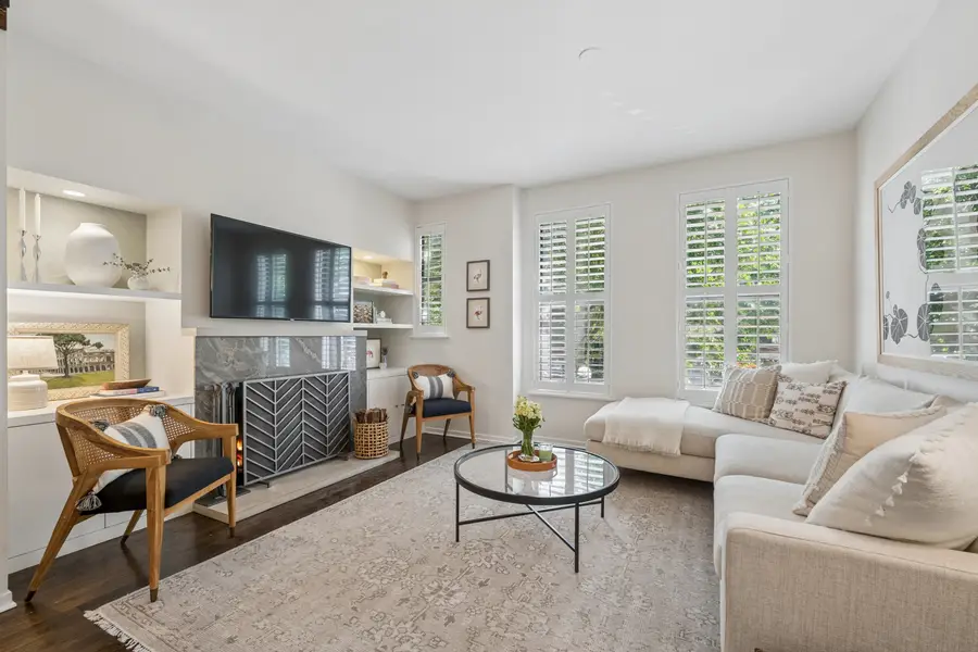 Address Withheld By Seller, Chicago, IL 60614 - #2