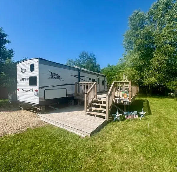 19/40 Woodhaven, Sublette, IL 61367