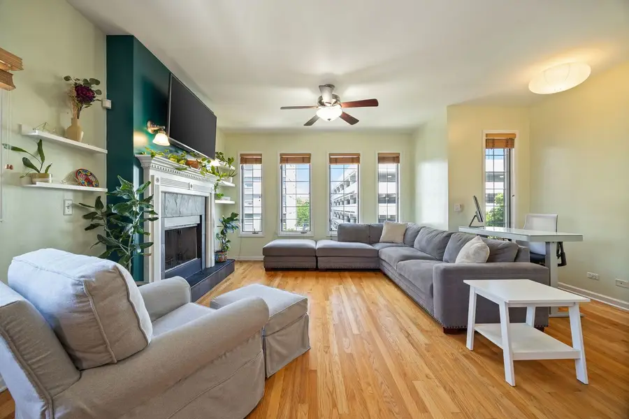 825 W Eastwood Avenue #3W, Chicago, IL 60640 - #3
