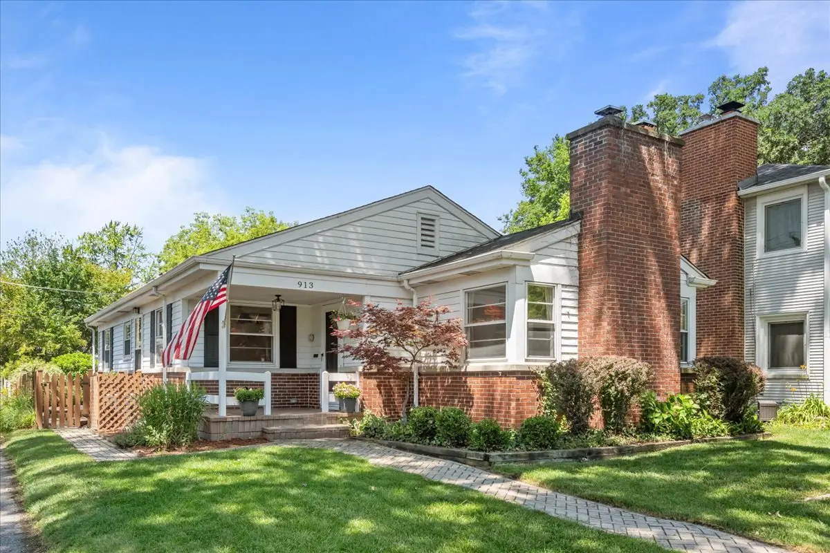 913 Cambridge Lane, Wilmette, IL 60091 - #1