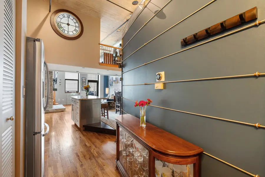 758 N Larrabee Street #418, Chicago, IL 60654 - #3